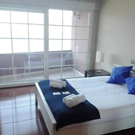 De Peregrinos Playa Quenxe Hostel Corcubion